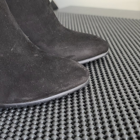 Black Ankle Boots with Croc-Embossed Detail - Picture 7 of 16